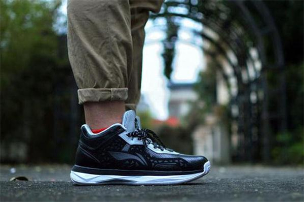 團(tuán)隊籃球鞋是什么意思 籃球鞋td版什么意思