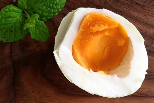 鵝蛋可以天天吃嗎 不過量即可 鵝蛋可以天天吃嗎 不過量即可