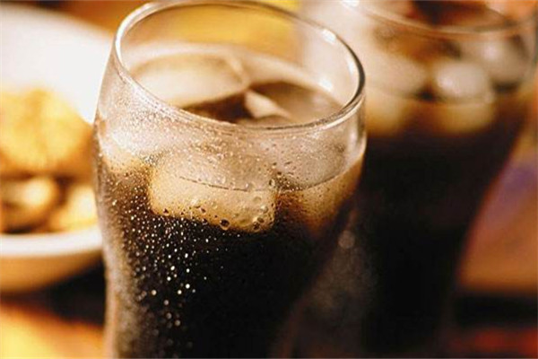 碳酸飲料的碳酸是什么 碳酸飲料的危害 碳酸飲料的碳酸是什么 碳酸飲料的危害