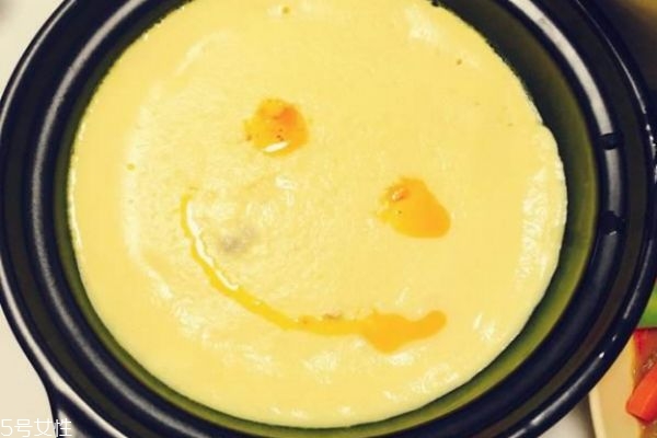 寶寶幾個(gè)月可以吃蒸蛋 寶寶吃雞蛋羹最佳時(shí)間 寶寶幾個(gè)月可以吃蒸蛋 寶寶吃雞蛋羹最佳時(shí)間