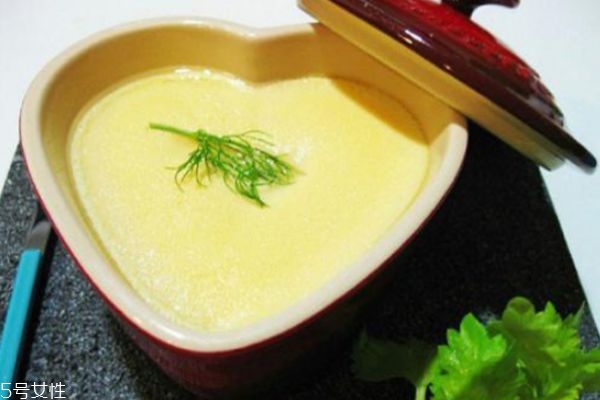 寶寶幾個(gè)月可以吃蒸蛋 寶寶吃雞蛋羹最佳時(shí)間 寶寶幾個(gè)月可以吃蒸蛋 寶寶吃雞蛋羹最佳時(shí)間