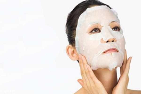敷面膜能變白嗎 教你自制美白面膜 敷面膜能變白嗎 教你自制美白面膜