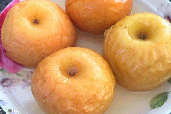 蒸蘋果要蒸多久 蒸蘋果的做法 蒸蘋果要蒸多久 蒸蘋果的做法