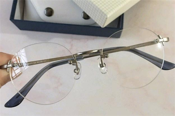 komehachi是什么牌子 日系眼鏡品牌