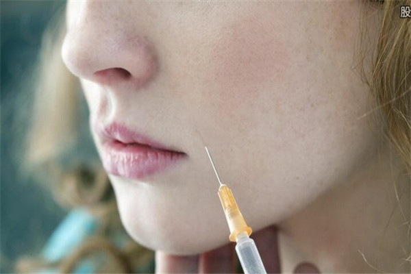 做切眉手術(shù)的價(jià)格是多少 切眉手術(shù)多少錢(qián)