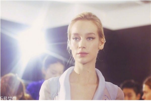 膨體隆鼻老了會怎樣 關于隆鼻你必須知道 膨體隆鼻老了會怎樣 關于隆鼻你必須知道