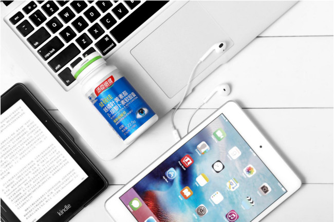 眼睛干澀酸脹怎么辦？來點(diǎn)花茶加越橘葉黃素