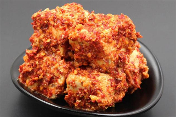 腐乳酸了還能吃嗎 腐乳有酸味怎么回事 腐乳酸了還能吃嗎 腐乳有酸味怎么回事