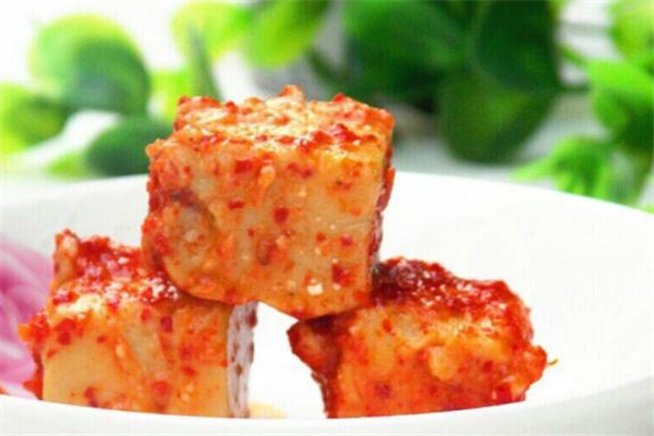 腐乳酸了還能吃嗎 腐乳有酸味怎么回事 腐乳酸了還能吃嗎 腐乳有酸味怎么回事