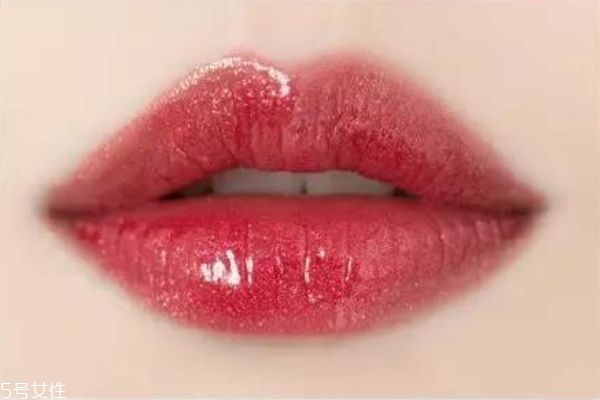 夏天涂什么色口紅 適合夏天涂的口紅顏色