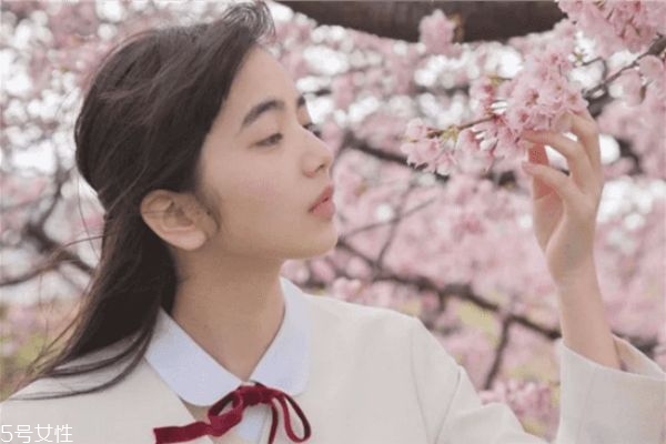 割雙眼皮哪個(gè)季節(jié)最適合 做雙眼皮最佳季節(jié) 割雙眼皮哪個(gè)季節(jié)最適合 做雙眼皮最佳季節(jié)