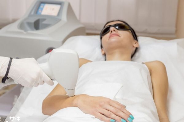 永久脫毛的危害有哪些 做永久脫毛的壞處 永久脫毛的危害有哪些 做永久脫毛的壞處