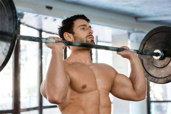 站姿杠鈴?fù)婆e鍛煉哪里 站姿杠鈴?fù)婆e能練胸嗎 站姿杠鈴?fù)婆e鍛煉哪里 站姿杠鈴?fù)婆e能練胸嗎