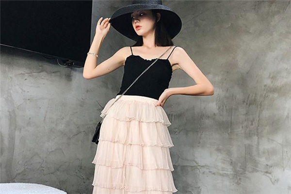 蛋糕裙適合小個(gè)子女生嗎 長(zhǎng)度很關(guān)鍵