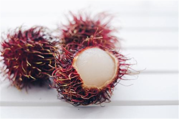 紅毛丹是什么季節(jié)的水果 紅毛丹什么季節(jié)出產(chǎn) 紅毛丹是什么季節(jié)的水果 紅毛丹什么季節(jié)出產(chǎn)