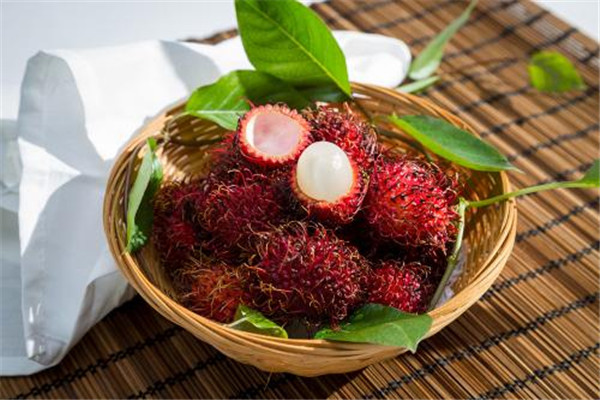 紅毛丹是什么季節(jié)的水果 紅毛丹什么季節(jié)出產(chǎn) 紅毛丹是什么季節(jié)的水果 紅毛丹什么季節(jié)出產(chǎn)