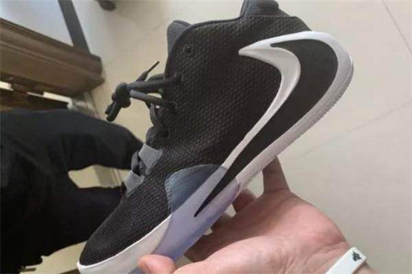 耐克freak 1實(shí)物開箱 字母哥1代開箱測評