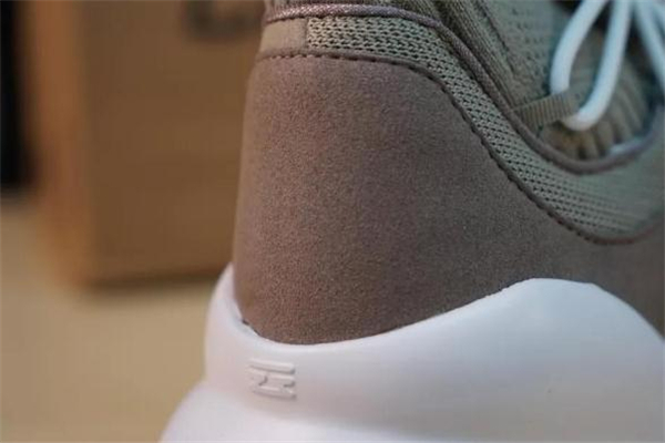 李寧空襲5季后賽版測(cè)評(píng) 空襲5精英版開(kāi)箱測(cè)評(píng) 李寧空襲5季后賽版測(cè)評(píng) 空襲5精英版開(kāi)箱測(cè)評(píng)