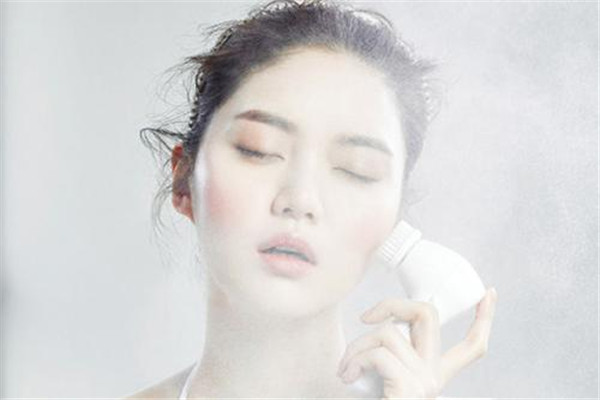 自體脂肪能隆鼻嗎 自體脂肪應(yīng)該注意些什么 自體脂肪能隆鼻嗎 自體脂肪應(yīng)該注意些什么