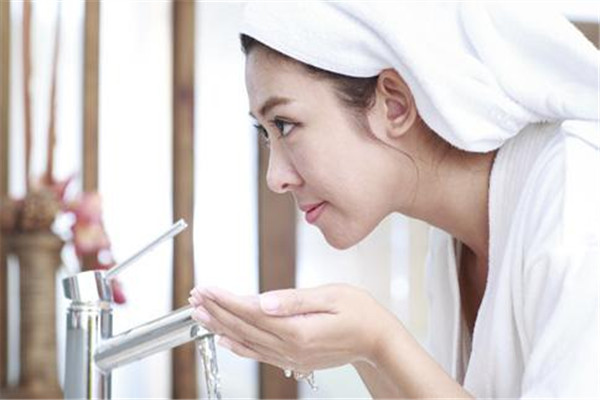 自體脂肪能豐唇嗎 自體脂肪豐唇好嗎 自體脂肪能豐唇嗎 自體脂肪豐唇好嗎