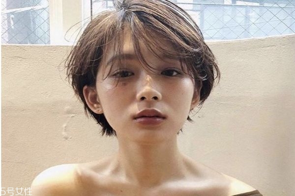 發(fā)際線高女生適合發(fā)型 發(fā)際線高女生發(fā)型圖片 發(fā)際線高女生適合發(fā)型 發(fā)際線高女生發(fā)型圖片