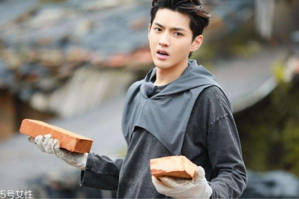 嚴(yán)重m字額留什么發(fā)型 男士嚴(yán)重m字額發(fā)型大全 嚴(yán)重m字額留什么發(fā)型 男士嚴(yán)重m字額發(fā)型大全