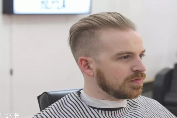 嚴(yán)重m字額留什么發(fā)型 男士嚴(yán)重m字額發(fā)型大全 嚴(yán)重m字額留什么發(fā)型 男士嚴(yán)重m字額發(fā)型大全