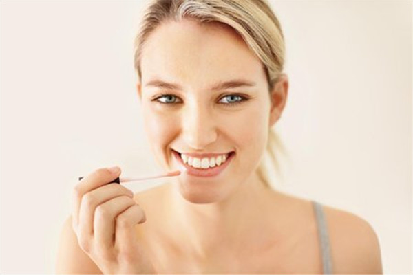 美杜莎雙眼皮傷口大嗎 美杜莎雙眼皮適合什么人 美杜莎雙眼皮傷口大嗎 美杜莎雙眼皮適合什么人