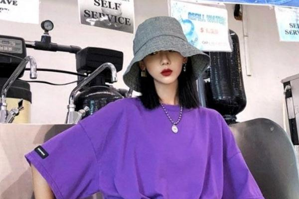 2019年夏天流行什么顏色t恤 時髦亮色穿搭 2019年夏天流行什么顏色t恤 時髦亮色穿搭