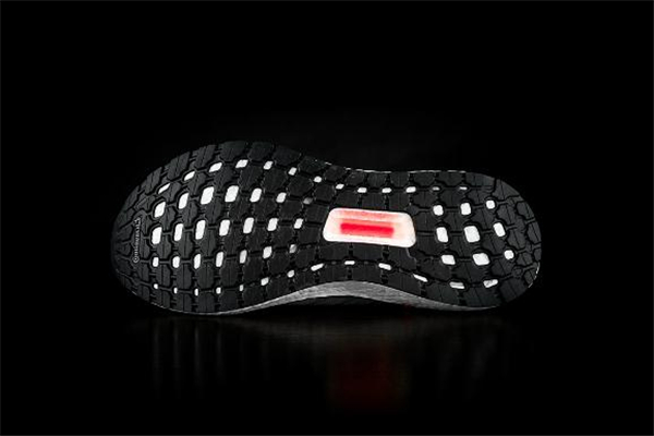 阿迪達(dá)斯ub19測(cè)評(píng) ultraboost19腳感怎么樣 阿迪達(dá)斯ub19測(cè)評(píng) ultraboost19腳感怎么樣
