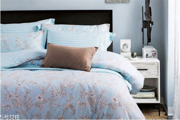 被子可以干洗嗎 干洗被子一般多少錢 被子可以干洗嗎 干洗被子一般多少錢