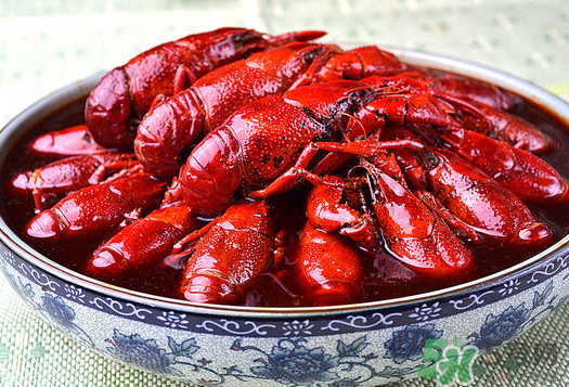 麻辣小龍蝦和什么不能一起吃？麻辣小龍蝦不適合哪些人