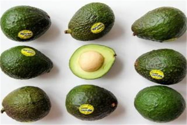 吃牛油果會(huì)發(fā)胖嗎 牛油果會(huì)不會(huì)發(fā)胖 吃牛油果會(huì)發(fā)胖嗎 牛油果會(huì)不會(huì)發(fā)胖