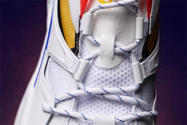 361度高達(dá)聯(lián)名開(kāi)箱測(cè)評(píng) 361度高達(dá)聯(lián)名鞋多少錢(qián) 361度高達(dá)聯(lián)名開(kāi)箱測(cè)評(píng) 361度高達(dá)聯(lián)名鞋多少錢(qián)