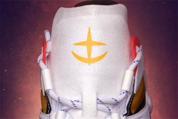 361度高達(dá)聯(lián)名開(kāi)箱測(cè)評(píng) 361度高達(dá)聯(lián)名鞋多少錢(qián) 361度高達(dá)聯(lián)名開(kāi)箱測(cè)評(píng) 361度高達(dá)聯(lián)名鞋多少錢(qián)