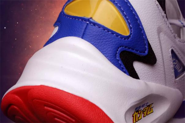 361度高達(dá)聯(lián)名開(kāi)箱測(cè)評(píng) 361度高達(dá)聯(lián)名鞋多少錢(qián) 361度高達(dá)聯(lián)名開(kāi)箱測(cè)評(píng) 361度高達(dá)聯(lián)名鞋多少錢(qián)