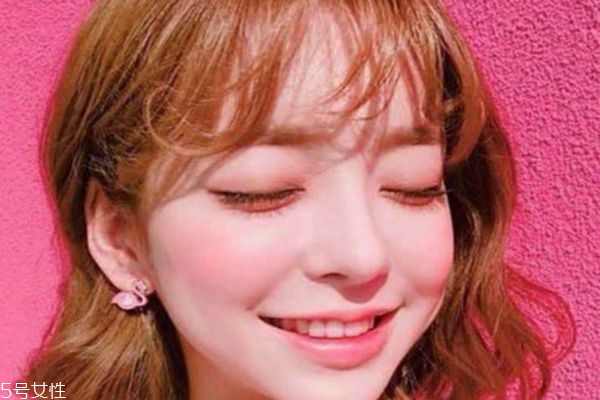 面部吸脂后多久可以化妝 面部吸脂手術(shù)術(shù)后注意事項