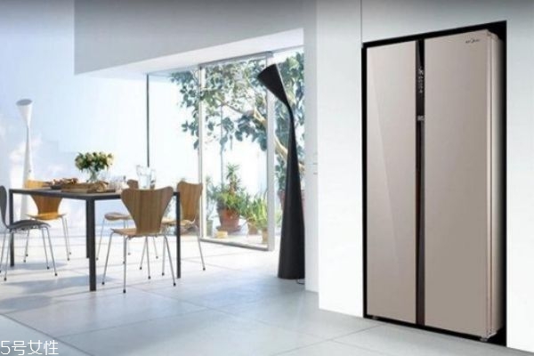 冰箱長期不用如何保養(yǎng) 冰箱保養(yǎng)小技巧 冰箱長期不用如何保養(yǎng) 冰箱保養(yǎng)小技巧