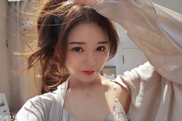 雙眼皮割了多久消腫 雙眼皮全切要多久才能完全恢復(fù)好 雙眼皮割了多久消腫 雙眼皮全切要多久才能完全恢復(fù)好