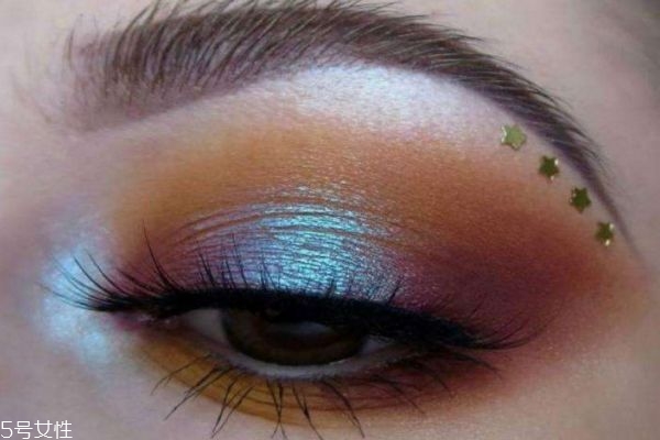 腫眼泡手術(shù)適合哪些人 腫眼泡手術(shù)注意事項(xiàng) 腫眼泡手術(shù)適合哪些人 腫眼泡手術(shù)注意事項(xiàng)