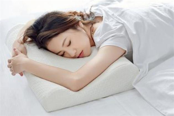 乳膠枕頭會變形嗎 乳膠枕頭會越睡越扁嗎 乳膠枕頭會變形嗎 乳膠枕頭會越睡越扁嗎