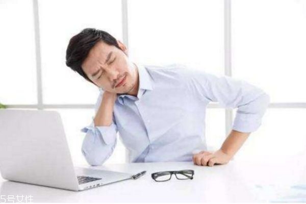 久坐后如何放松肌肉 久坐放松全身的運動 久坐后如何放松肌肉 久坐放松全身的運動