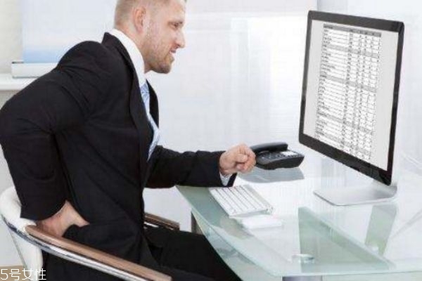 久坐后如何放松肌肉 久坐放松全身的運動 久坐后如何放松肌肉 久坐放松全身的運動