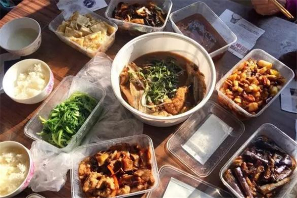 沒(méi)吃完的外賣屬于什么垃圾 沒(méi)吃完的外賣怎么扔