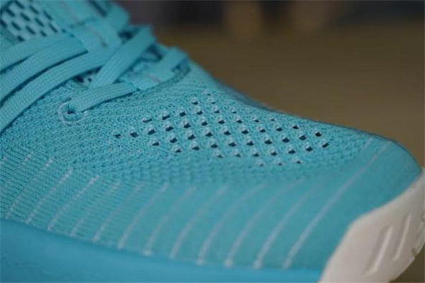 安踏kt4水花一代測評 kt4水花一代實(shí)戰(zhàn)怎么樣