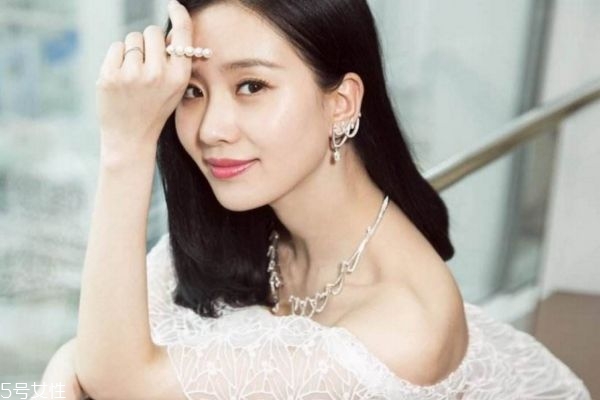 頸紋和胖有關(guān)系嗎 瘦了是不是頸紋就會(huì)沒(méi)