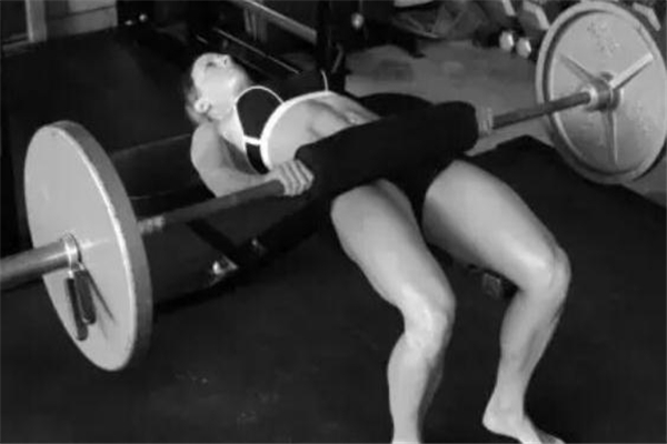 臀沖怎么感受發(fā)力 臀沖發(fā)力點(diǎn)在哪里 臀沖怎么感受發(fā)力 臀沖發(fā)力點(diǎn)在哪里