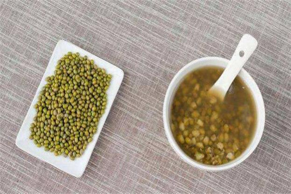 綠豆放在水里幾天能發(fā)芽 綠豆放水里會(huì)發(fā)芽嗎