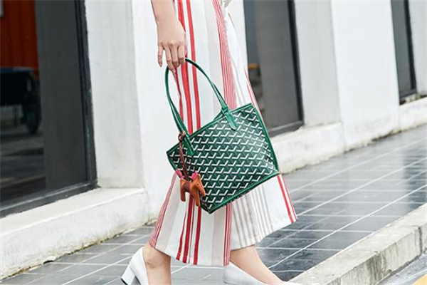 韓國狗牙包多少錢 emo狗牙包價格 韓國狗牙包多少錢 emo狗牙包價格