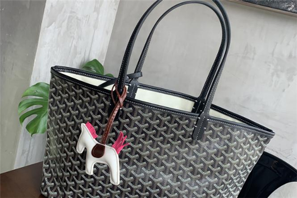 韓國emo狗牙包哪個(gè)顏色好看 狗牙包有哪些顏色 韓國emo狗牙包哪個(gè)顏色好看 狗牙包有哪些顏色